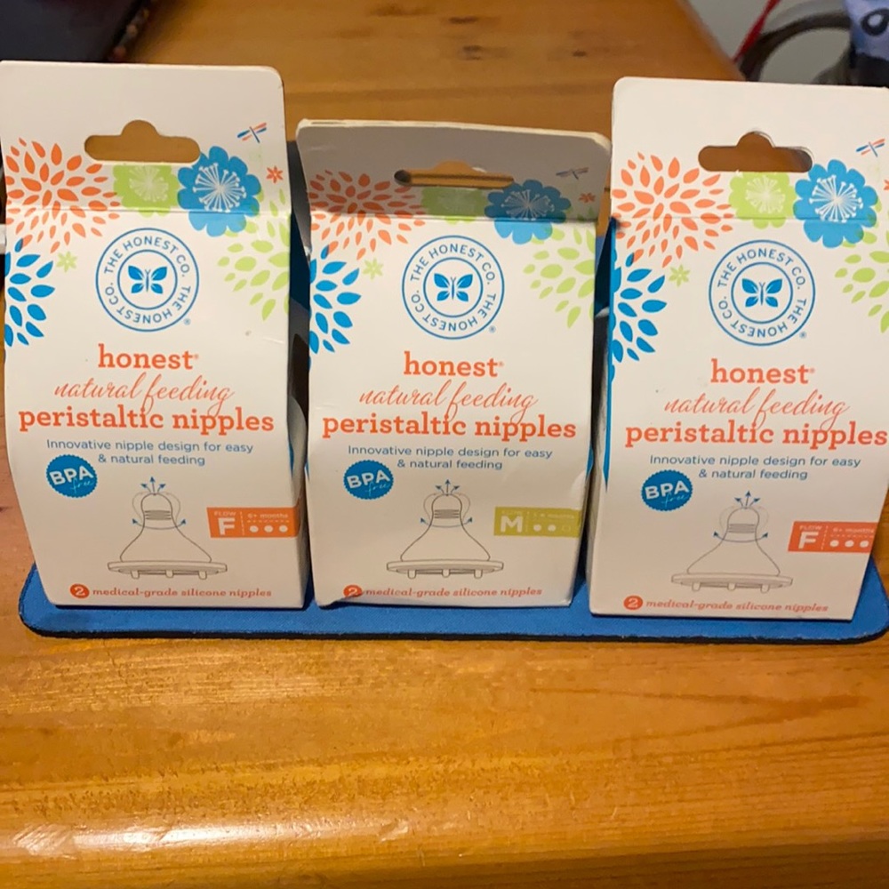 Honest peristaltic bottle nipples